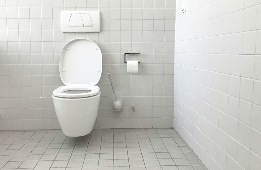 zestaw podtynkowy wc
