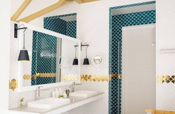 Łazienka w stylu greckim - aranżacja wnętrza jak z Santorini