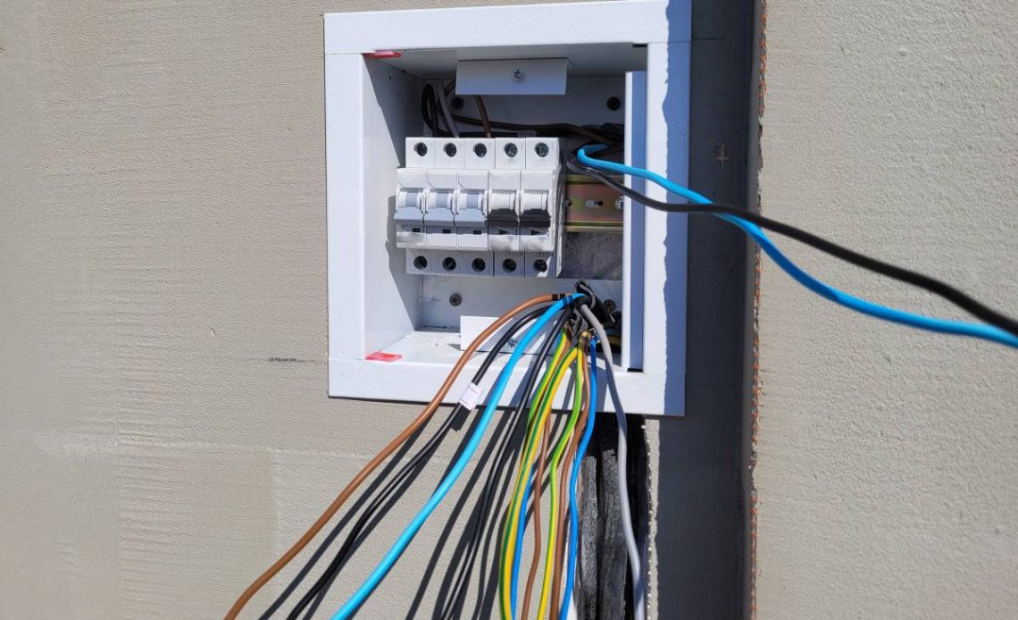 instalacja trójfazowa