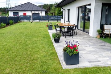 Budowa tarasu na gruncie i płycie betonowej - poradnik krok po kroku